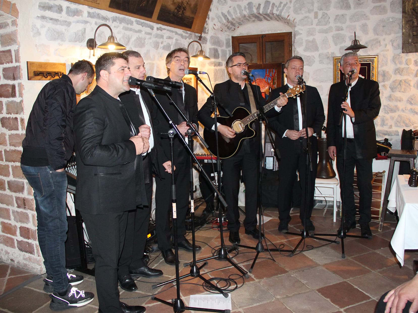 Musicians performing at Conte restaurant